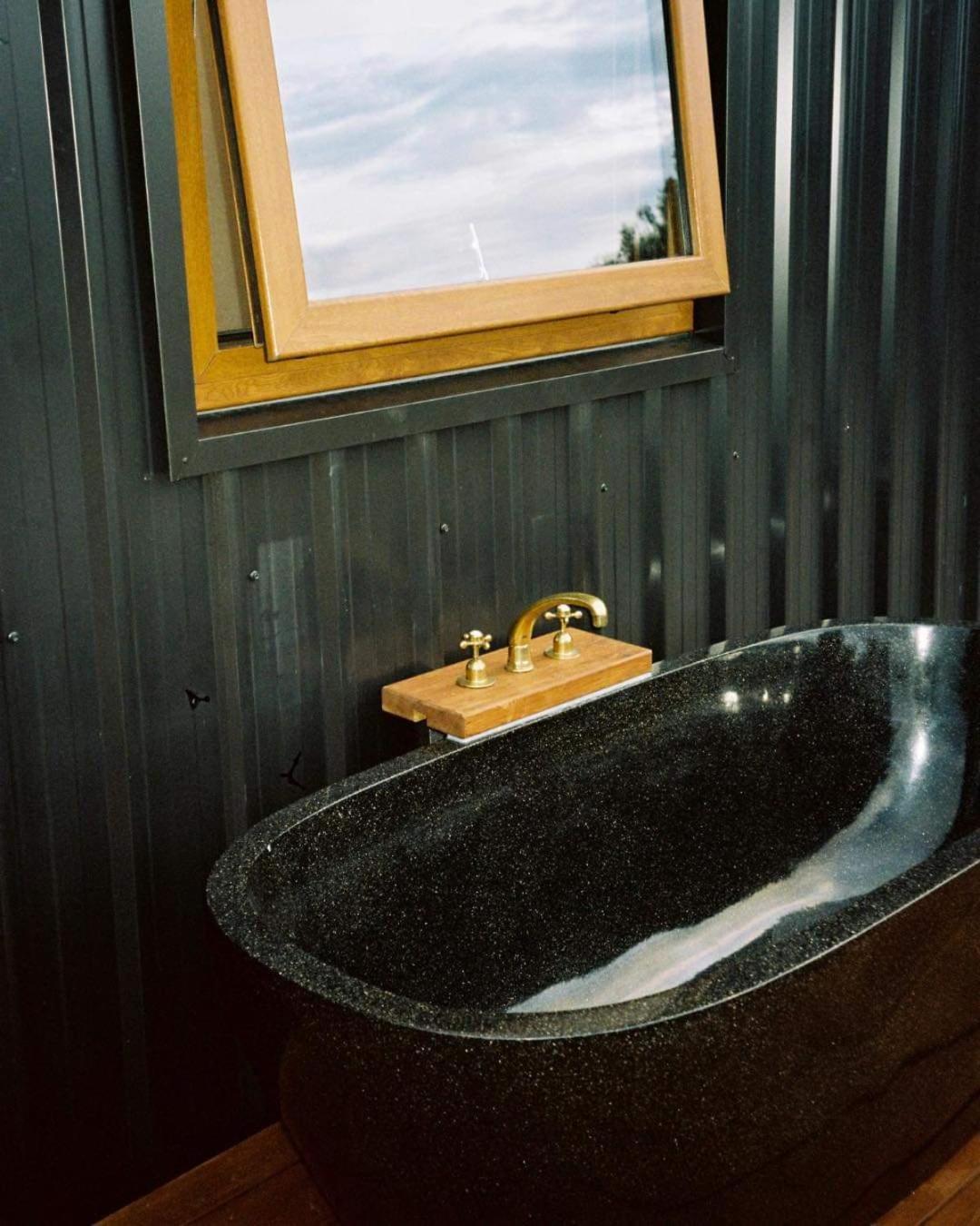 Uru Ecohomes Seddonville Extérieur photo